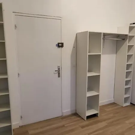 Joli Studio Meuble Tres Calme 15Mn Des Plages Et Wifi Gratuit Marsiglia Esterno foto