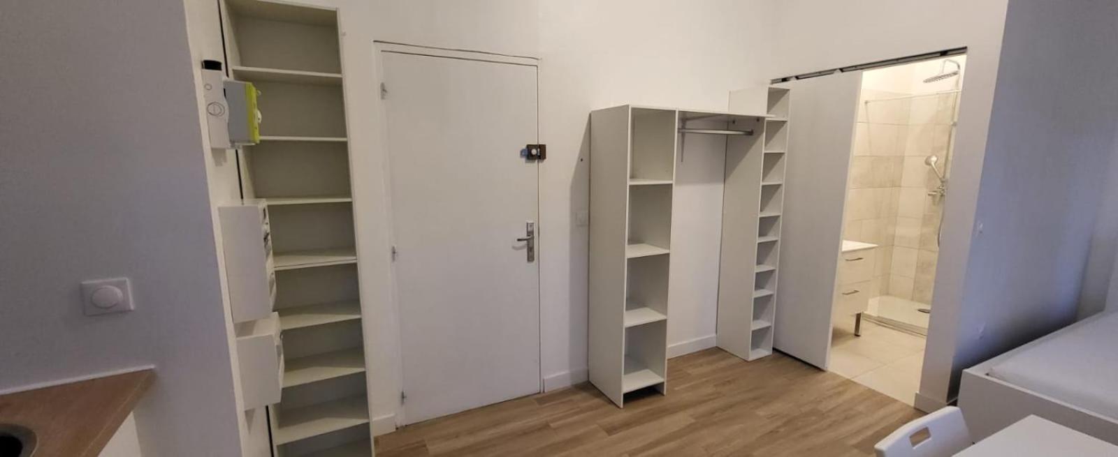 Joli Meuble Tres Calme 15mn Des Plages Et Wifi Gratuit Apartment